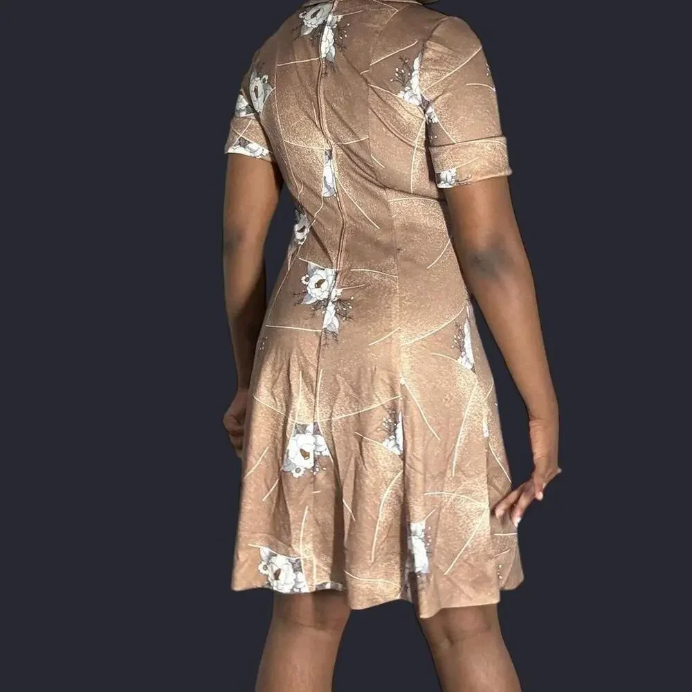 Vintage brown/white floral collared dress - Picture 4 of 6
